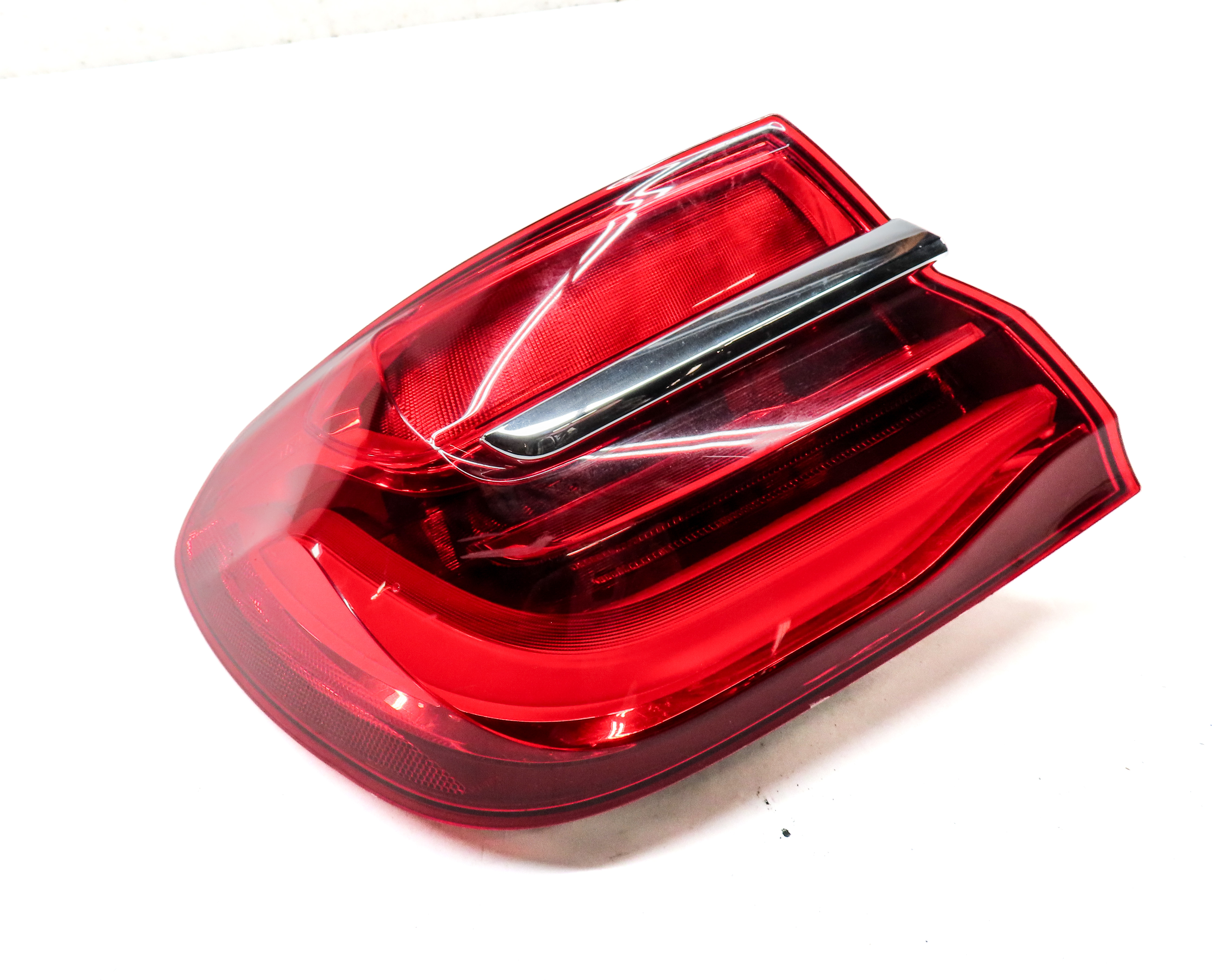 17-19 BMW 7 SERIES G11 LEFT OUTER QUARTER PANEL TAILLIGHT TAIL LIGHT LAMP (LED) — exact item pictured